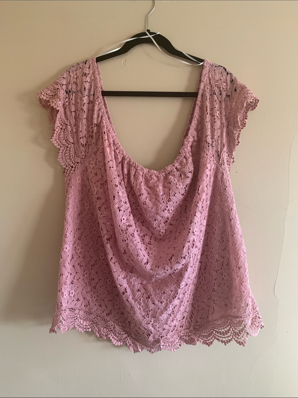 Crochet Lace Scoop-Back Blouse in Mauve Pink